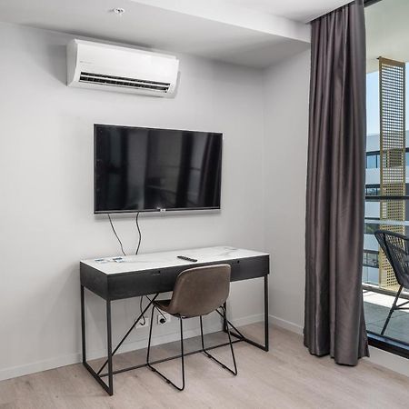 Oros Hotel And Apartments Oakleigh Luaran gambar